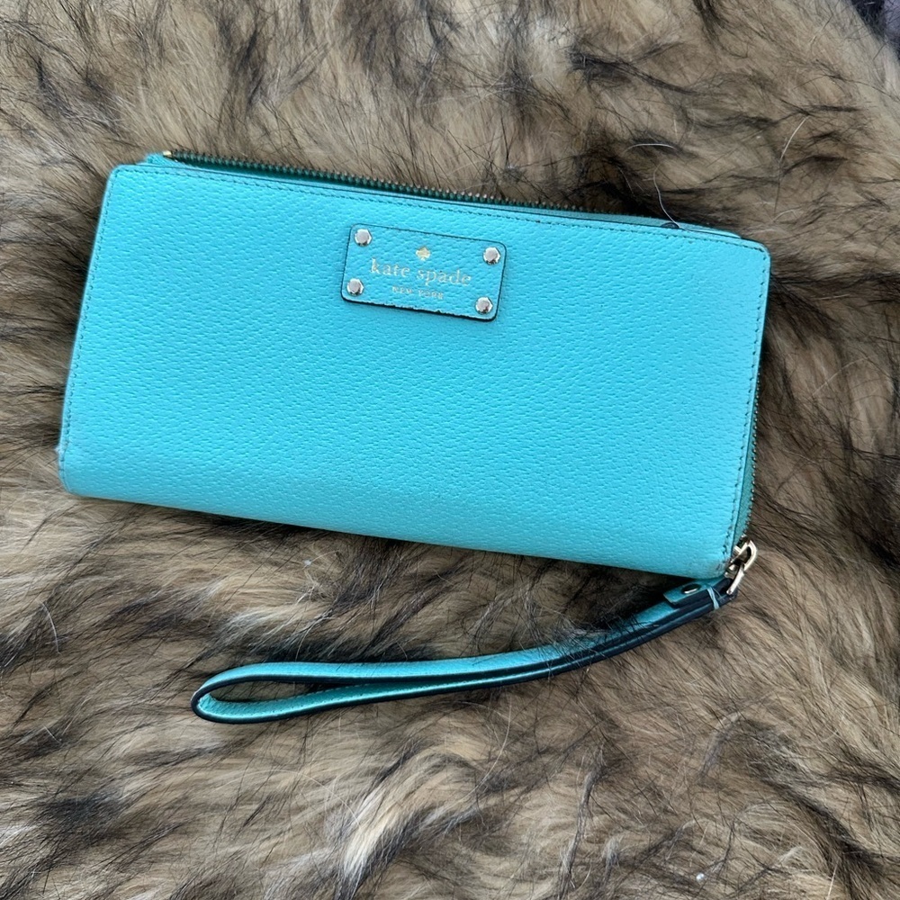 Kate Spade Aqua Wristlet Clutch - Picture 1 of 4